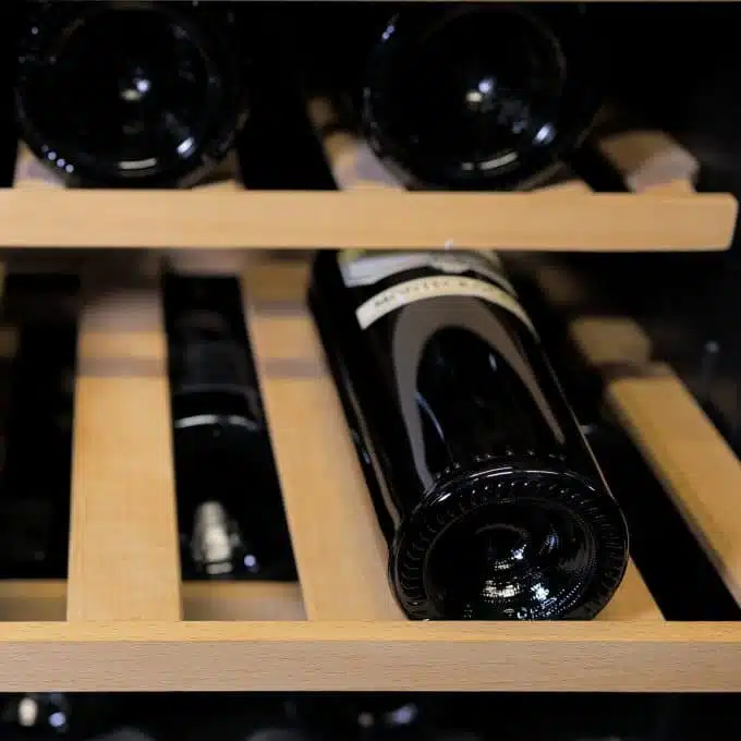 Klimatisierter und professioneller Weinkühlschrank 46 Flaschen Luxury