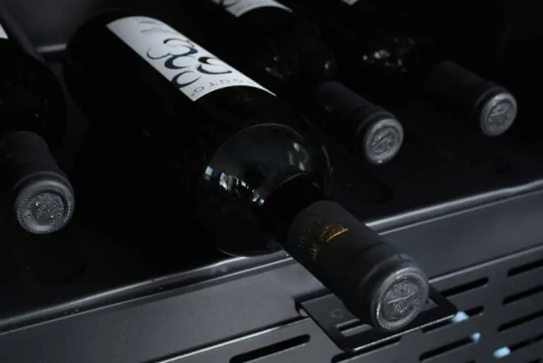 datron-34-bottiglie-incasso-inox-cantinetta-vino-02