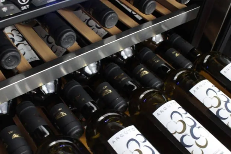 web-galleria-datron-cantinetta-vino-78-bottiglie-incasso-libera-doppi-temperatura-03