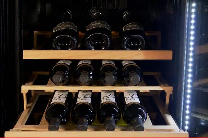 Weinkühlschrank aus Holz, 66 Flaschen - Datron