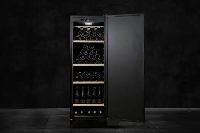 Wine refrigerator 250 bottles