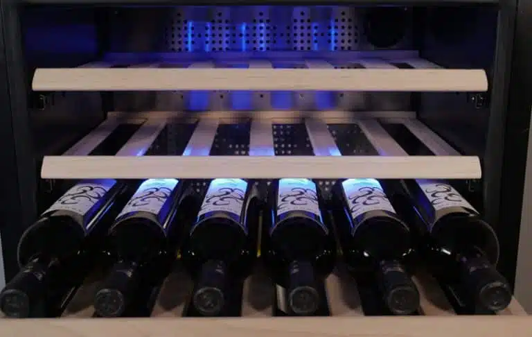 datron-24-bottiglie-datron-vini-italy-cantinette-vino-frigo-temperatura-installazione-incasso-bi55-a1-05