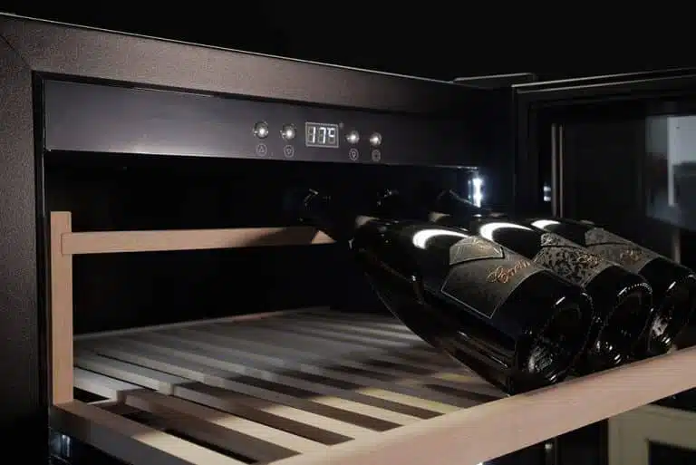 datron_vini_italy_cantinetta_frigo_vino_180_bottiglie_doppia_temperatura_libera_installazione_black-03