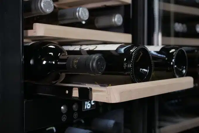 Wine cooler, 24 bottles, dark